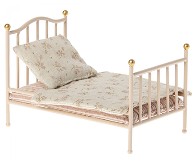Maileg Vintage Mouse Bed in Rose