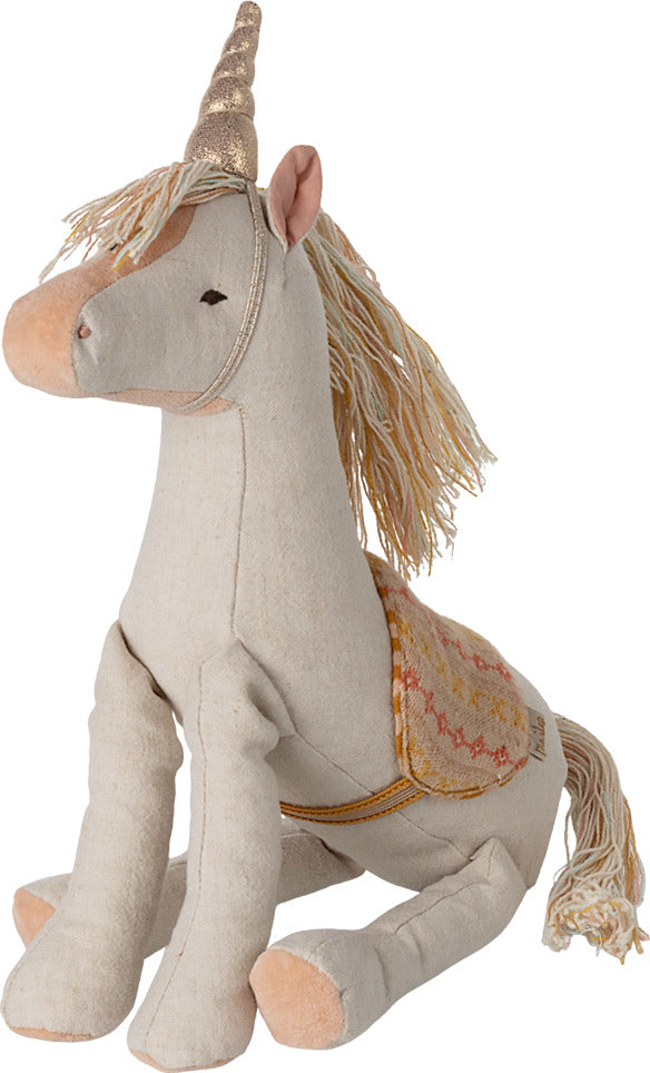 Unicorn, Medium