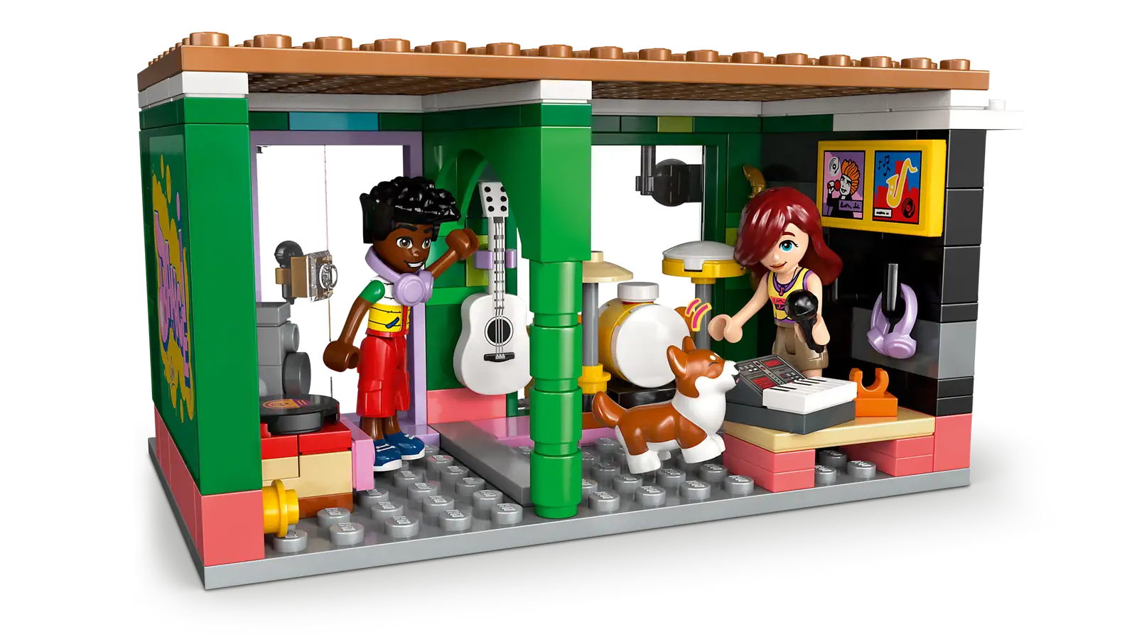 42653 Music Store & Apartment