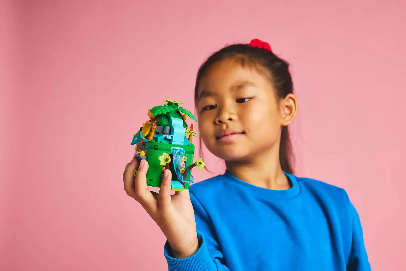 Monile ダブル モニーレ 後ろチュールとバルーン フード付きベスト Monile ダブル モニーレ 後ろチュールとバルーン フード付きベスト