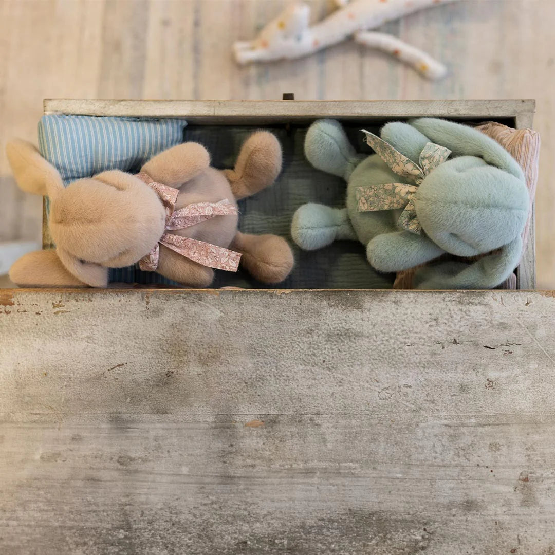 Bunny Plush Small in Light Powder