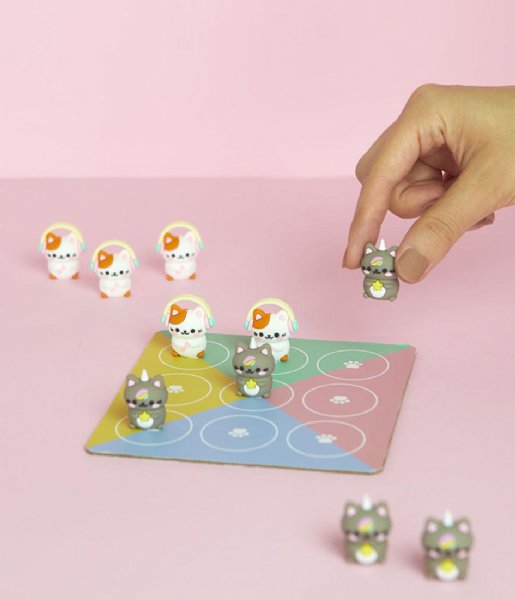 Kawaii Tic-Tac-Toe Board Game