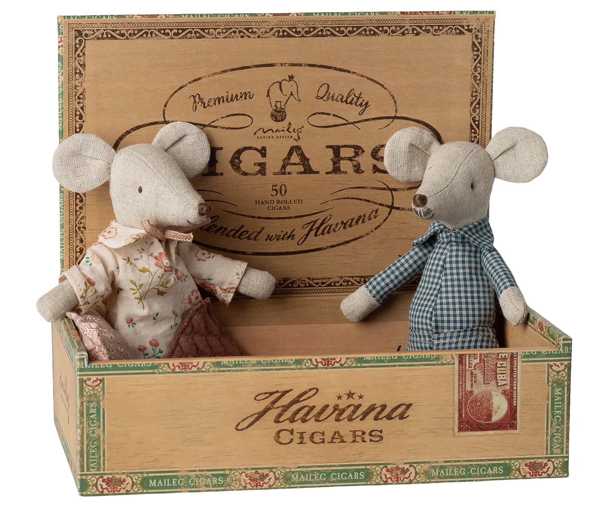 Maileg Grandma & Grandpa Mice in Cigarbox