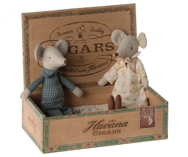 Maileg Grandma & Grandpa Mice in Cigarbox