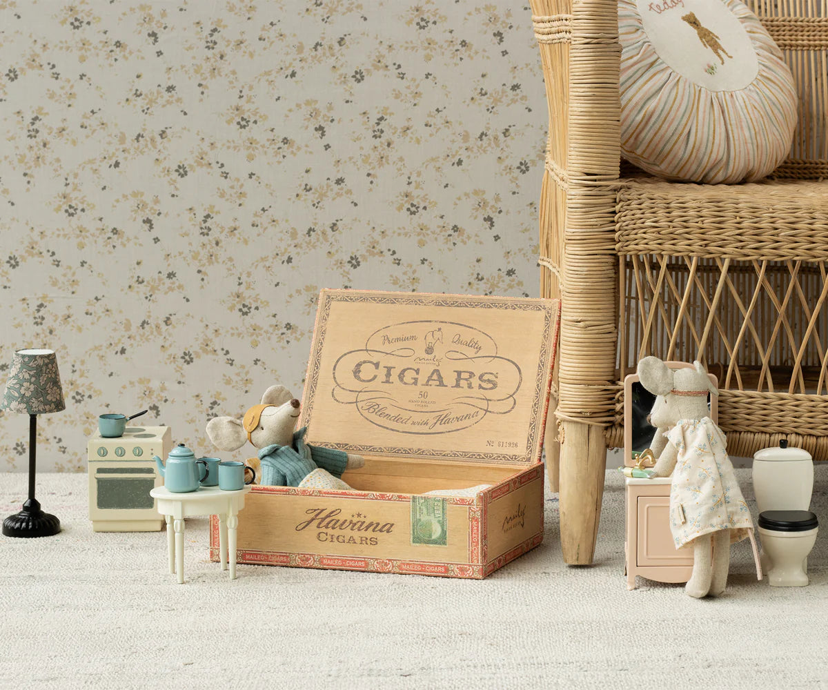 Maileg Mum & Dad Mice in Cigarbox