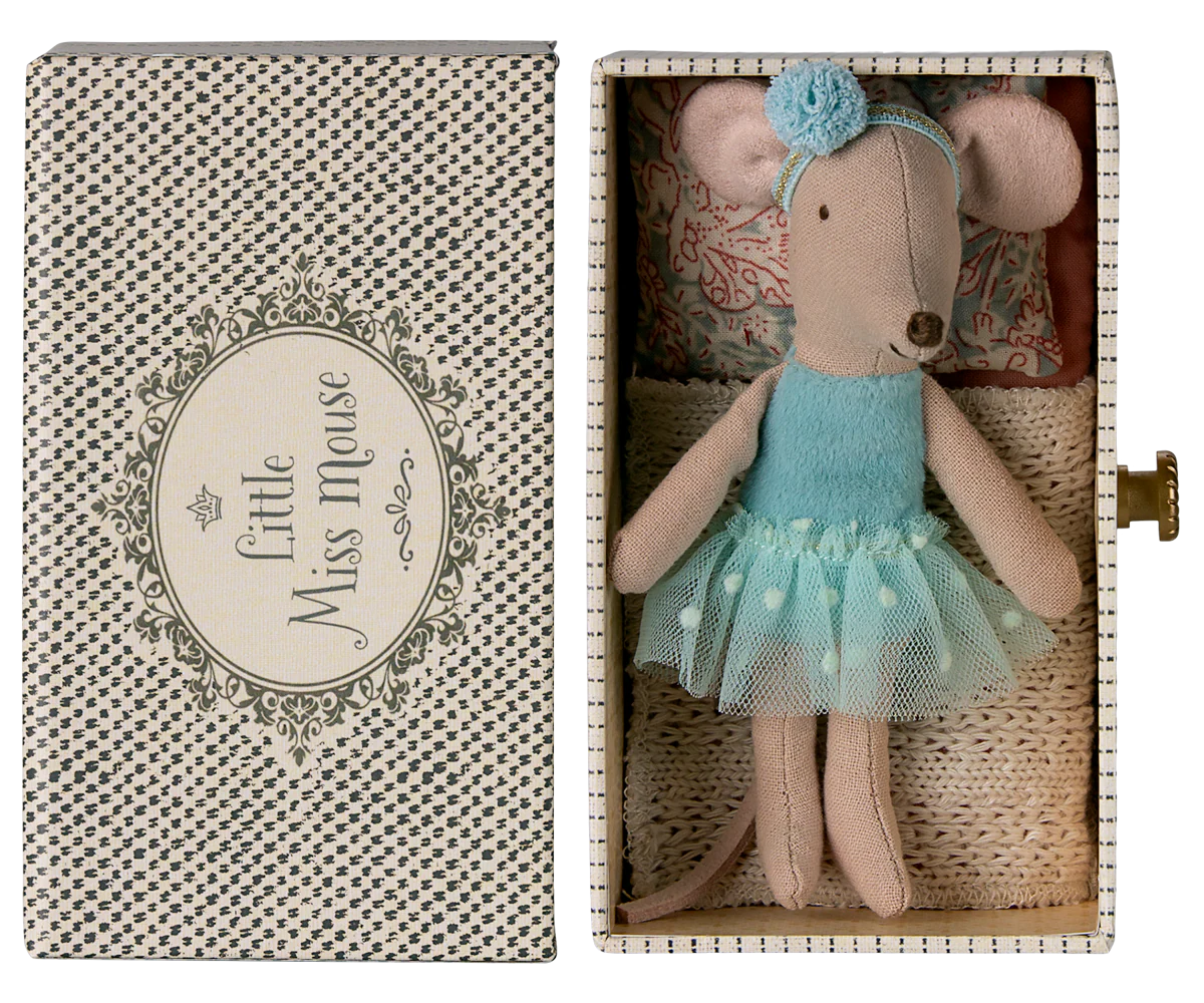 Maileg Dance Mouse in Daybed for Little Sister