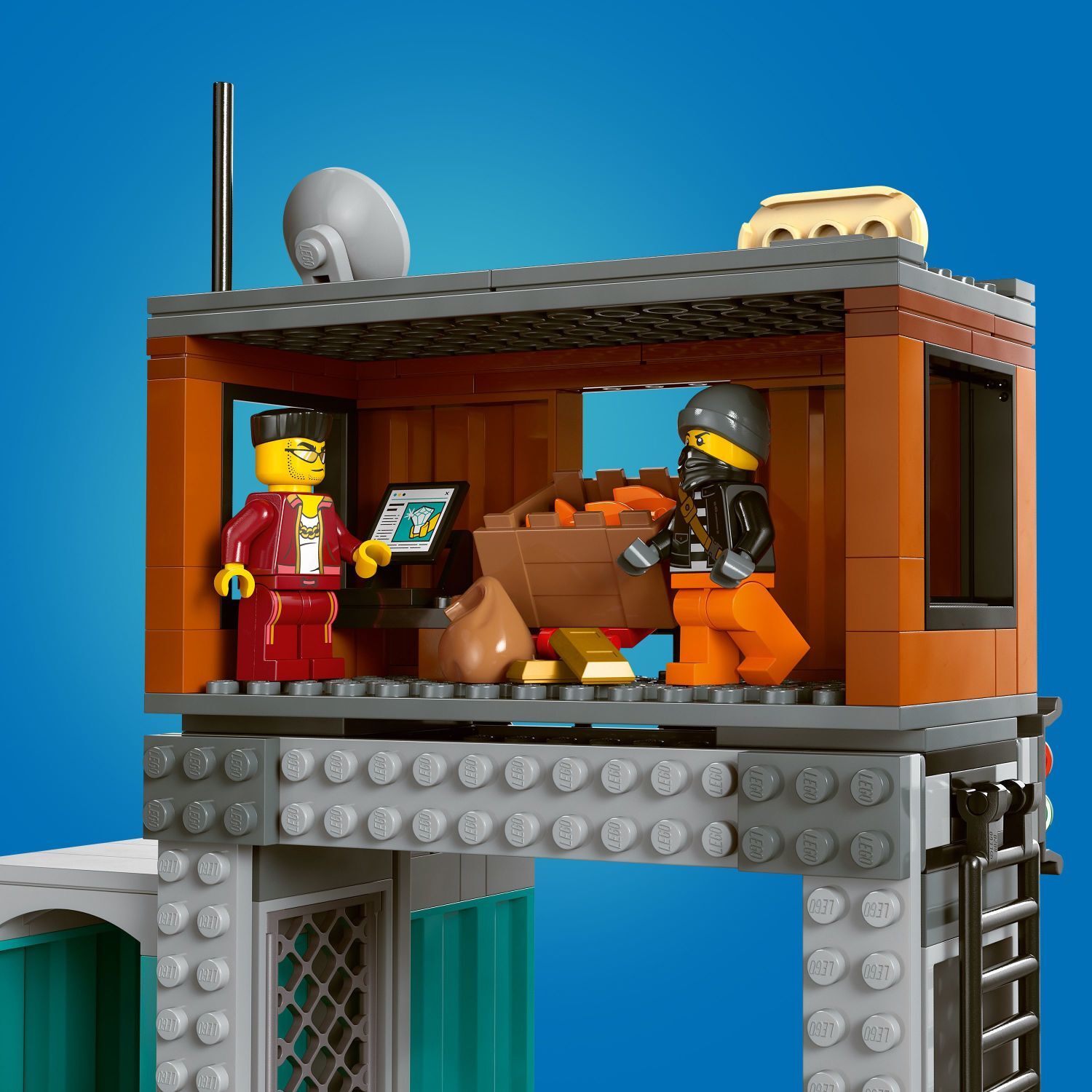 LEGO City Police: Police Speedboat and Crooks' Hideout