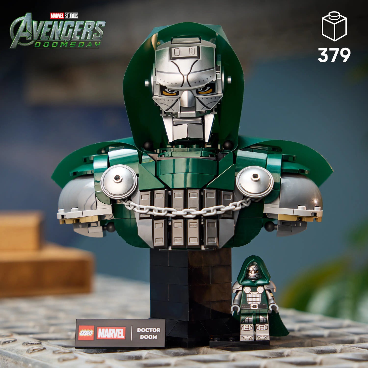 LEGO® ǀ Marvel Doctor Doom Bust