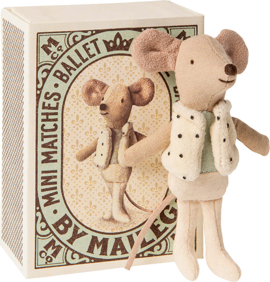 Dancer in matchbox, Little brother mouse