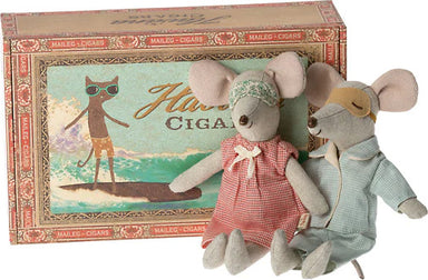 Mom and Dad Mice in Cigar Box  