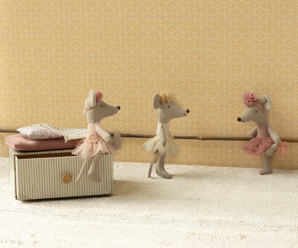 Ballerina  Mouse Little Sister Off White