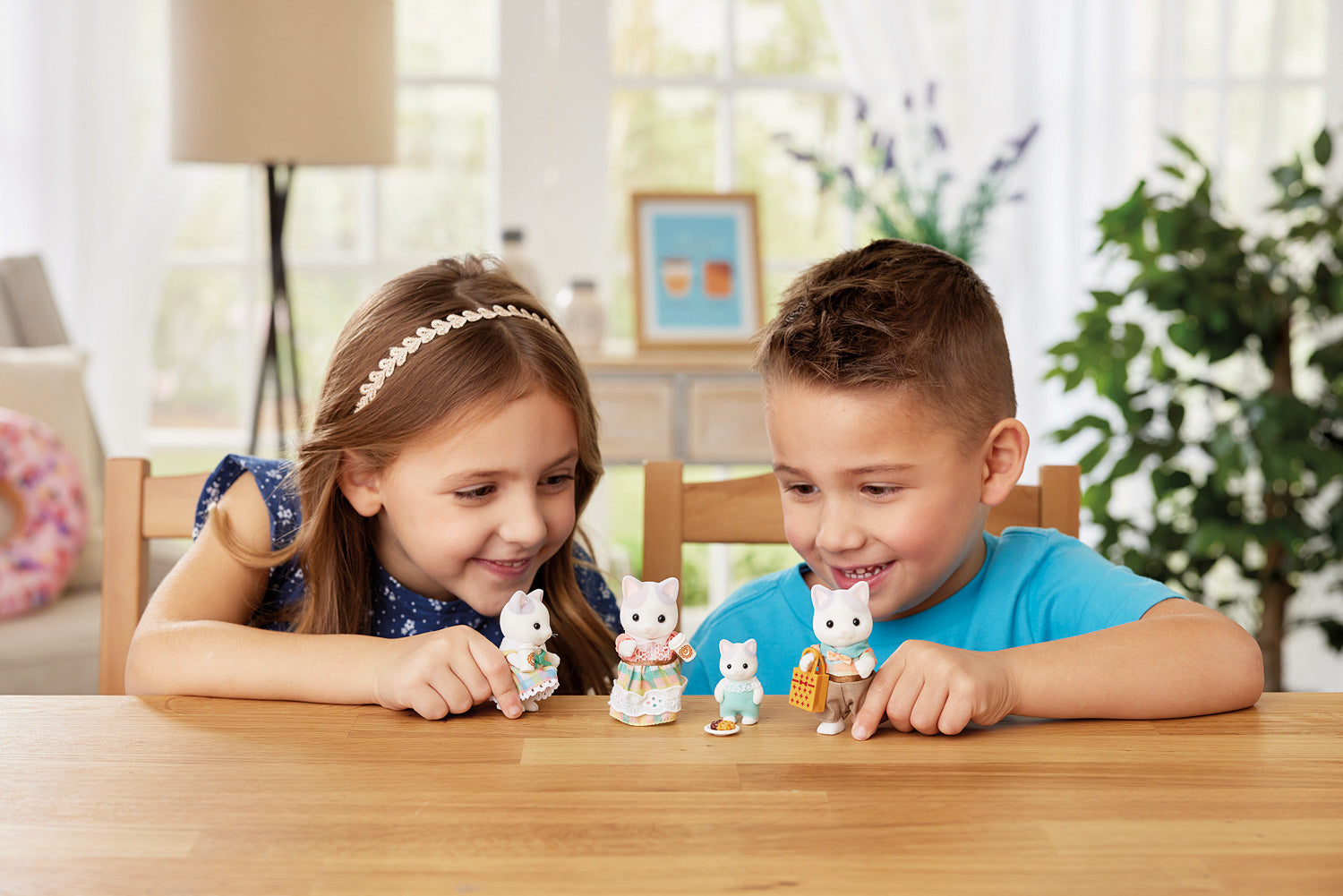 Calico Critters Latte Cat Family