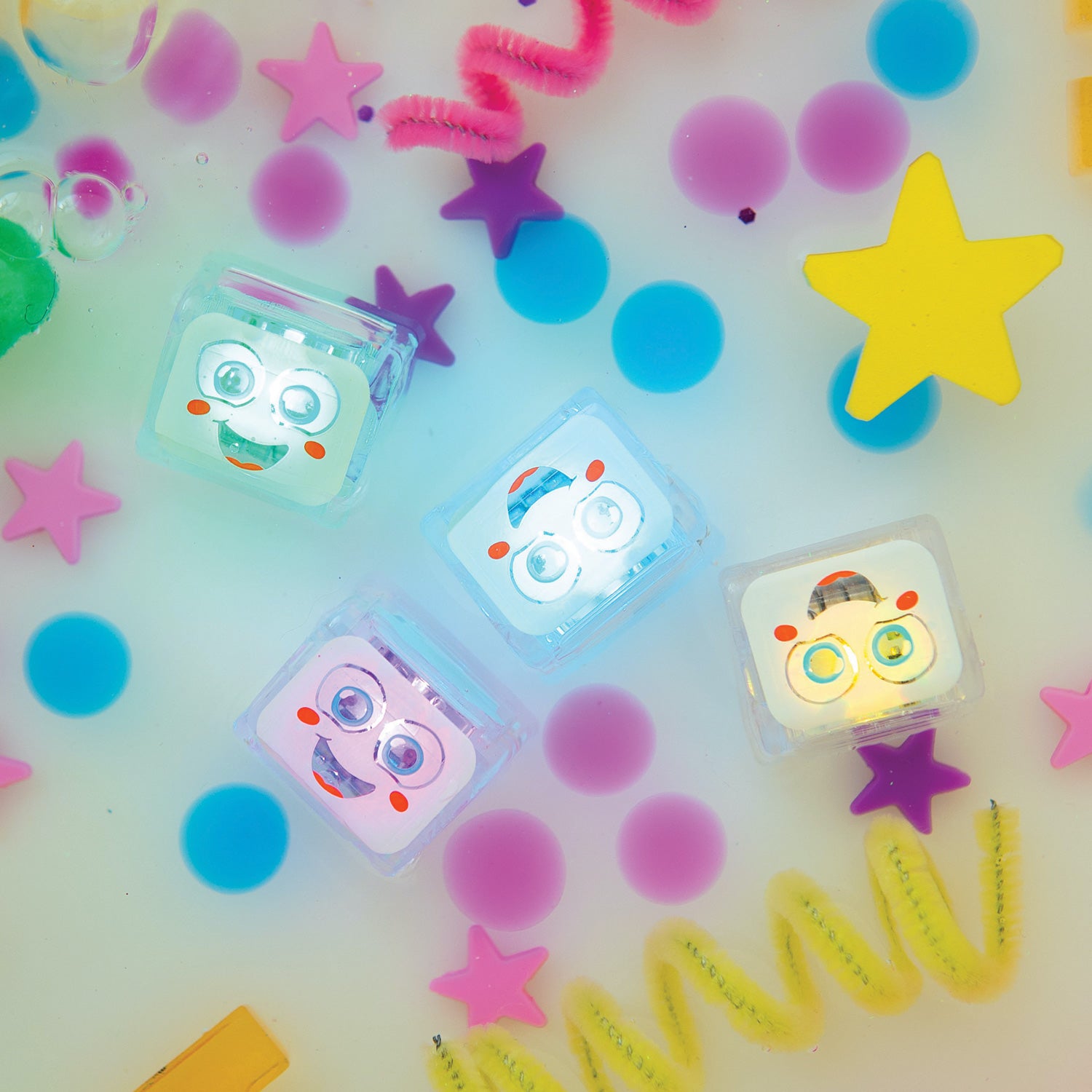 Light-Up Cubes Limited Edition Party Pal! - 4 Pack