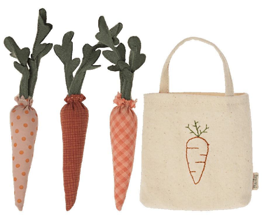 Maileg Carrots in a Shopping Bag