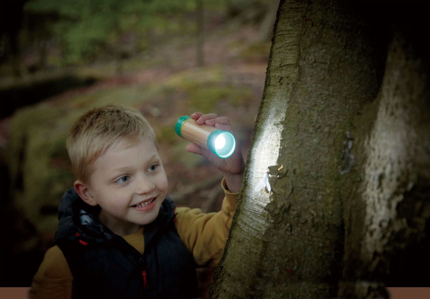 Hand-Powered Flashlight