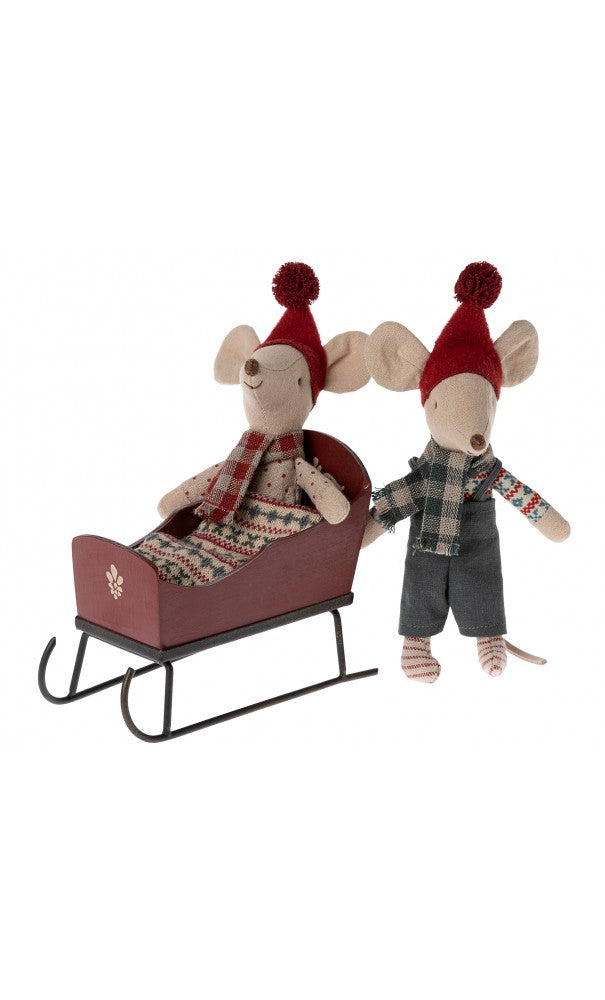 Maileg Small Mouse Sleigh in Red